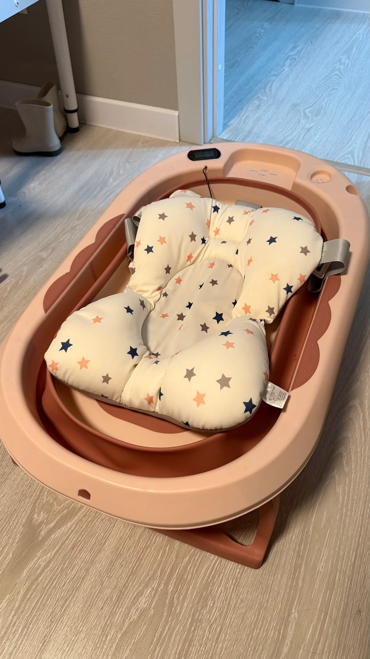 Детская складная ванночка с силиконовыми вставками для ухода за новорожденными, малышами с матрасиком, встроенным термометром для воды